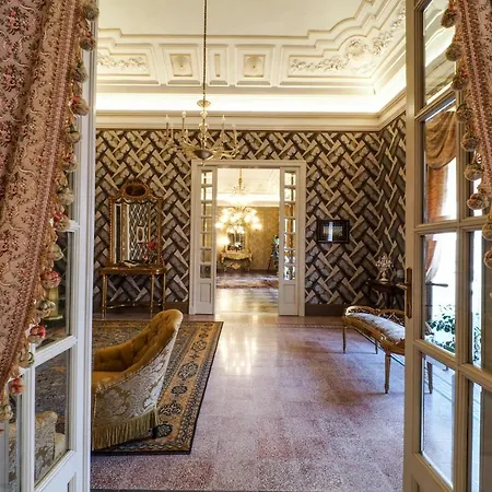 Guest house Palazzo Degli Antoci 2*