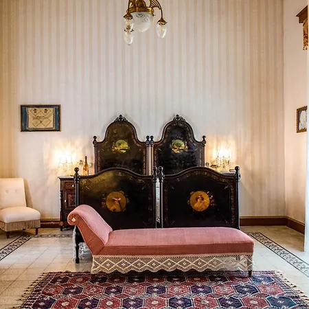 Palazzo Degli Antoci 2* 拉古萨