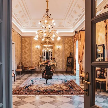 Palazzo Degli Antoci 2* 拉古萨